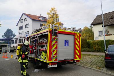 Gebaeudebrand in Dettenhausen sorgt fuer Grosseinsatz der Feuerwehr -6 Personen muessen andersweitig untergebracht werden.